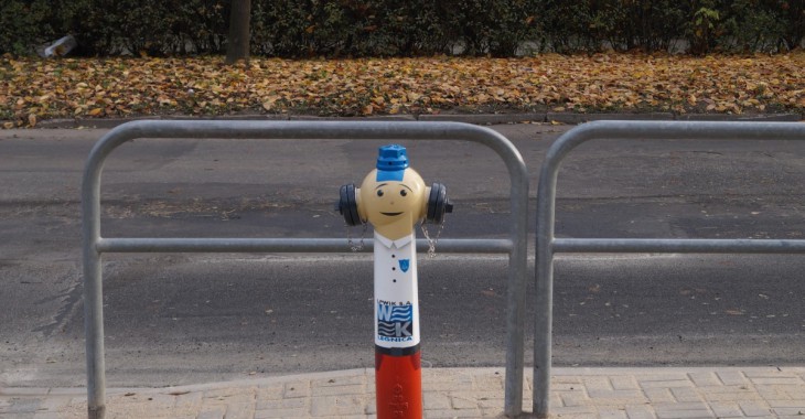 Uczeń - hydrant w Legnicy