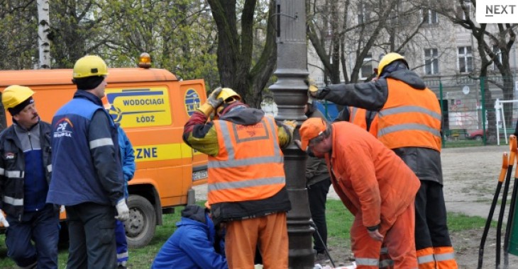 Pracownicy ZWiK zadbali o najstarszą latarnię w Łodzi