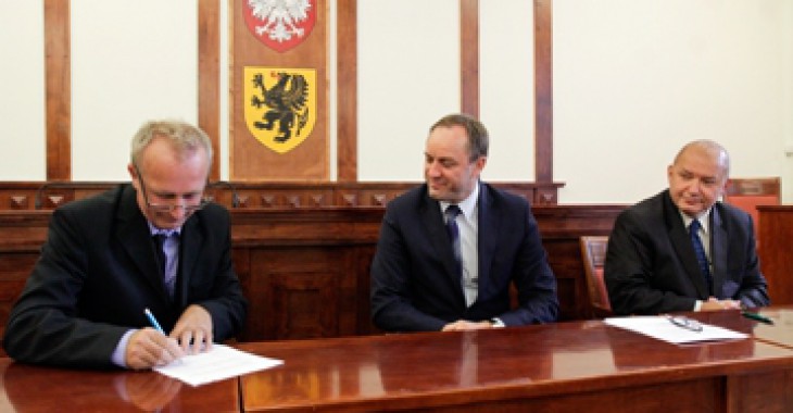 Kolejne pieniądze unijne na infrastrukturę wodno-kanalizacyjną trafią na obszary wiejskie Kolejne pieniądze unijne na infrastrukturę wodno-kanalizacyjną trafią na obszary wiejskie