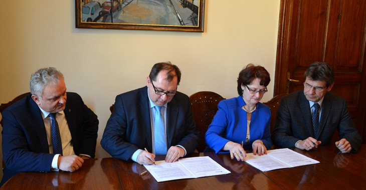 Tarnowskie Góry: Dofinansowanie na budowę kanalizacji i modernizację oczyszczalni