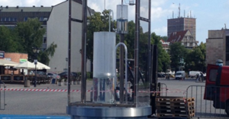 Pracownicy Saur Neptun Gdańsk zbudowali zegar wodny