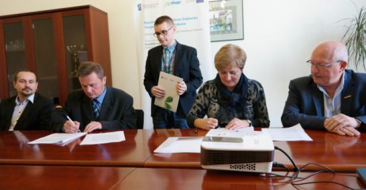 W Trzebini zrekultywują składowisko odpadów W Trzebini zrekultywują składowisko odpadów