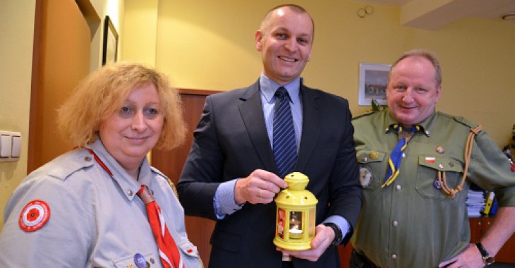 Betlejemskie Światło Pokoju dotarło do GPW Betlejemskie Światło Pokoju dotarło do GPW