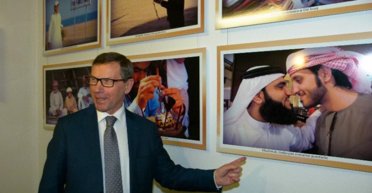Dubaj zza złotej zasłony Dubaj zza złotej zasłony