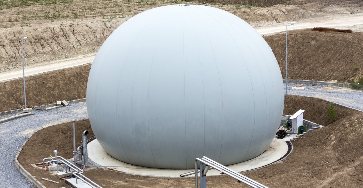 Nowy zbiornik biogazu i panele fotowoltaiczne. W Toruniu rusza modernizacja oczyszczalni. 