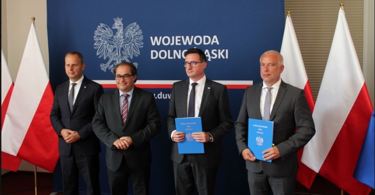 Umowa na zaprojektowanie stopnia wodnego Lubiąż na Odrze podpisana Umowa na zaprojektowanie stopnia wodnego Lubiąż na Odrze podpisana