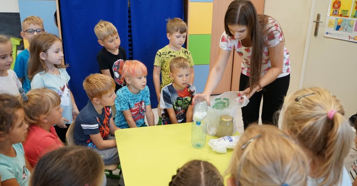 Wody Polskie pełnią rolę edukacyjną i rozwijają świadomość ekologiczną najmłodszych Wody Polskie pełnią rolę edukacyjną i rozwijają świadomość ekologiczną najmłodszych