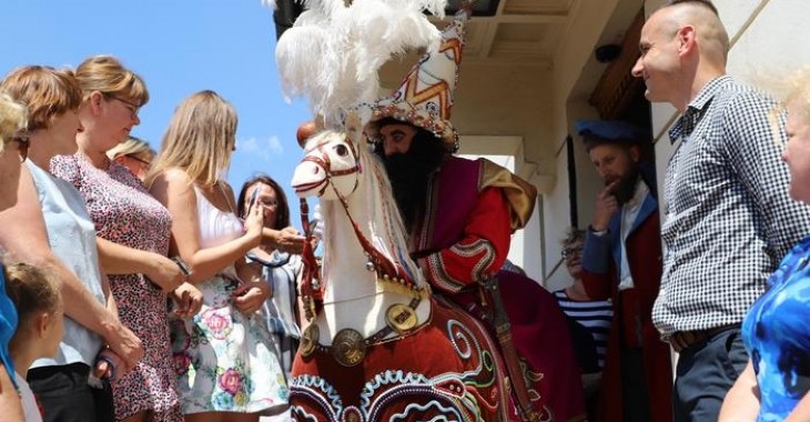 Lajkonik zatańczy, choć inaczej… Lajkonik zatańczy, choć inaczej…