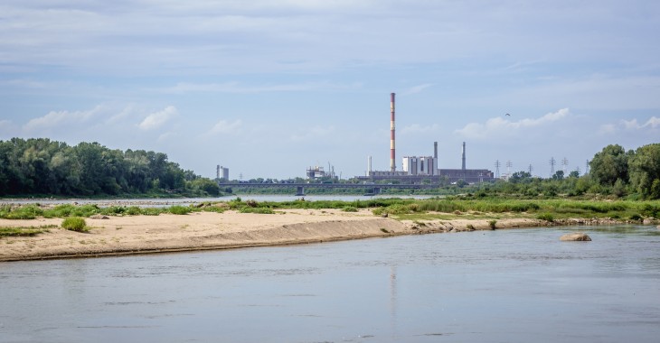 Oddziaływanie zmian położenia, zasobów i zagrożenia wód podziemnych na gospodarkę wodną w zlewniach Oddziaływanie zmian położenia, zasobów i zagrożenia wód podziemnych na gospodarkę wodną w zlewniach