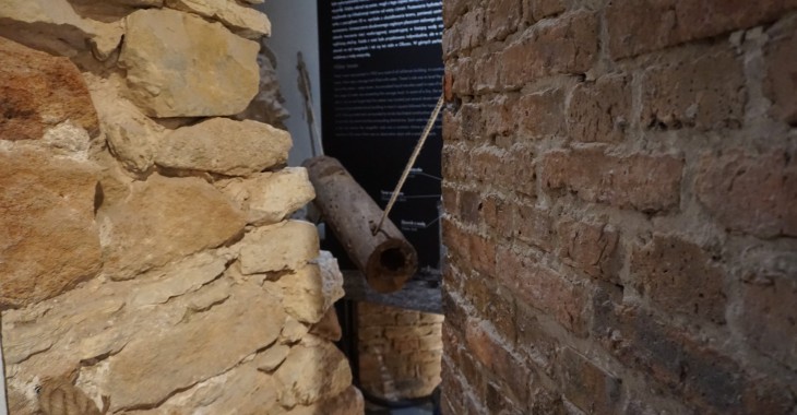 Średniowieczne, drewniane rury wodociągowe przekazane Miastu i Gminie Olkusz