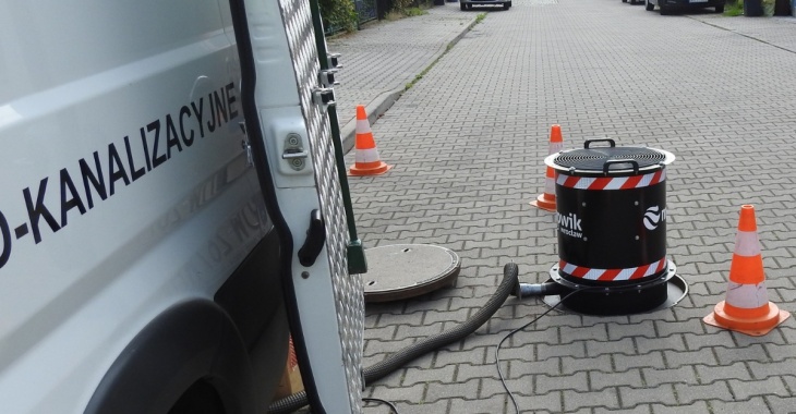 Wrocławski cylinder do sprawdzania szczelności i szukania nieprawidłowości w systemach kanalizacji Wrocławski cylinder do sprawdzania szczelności i szukania nieprawidłowości w systemach kanalizacji
